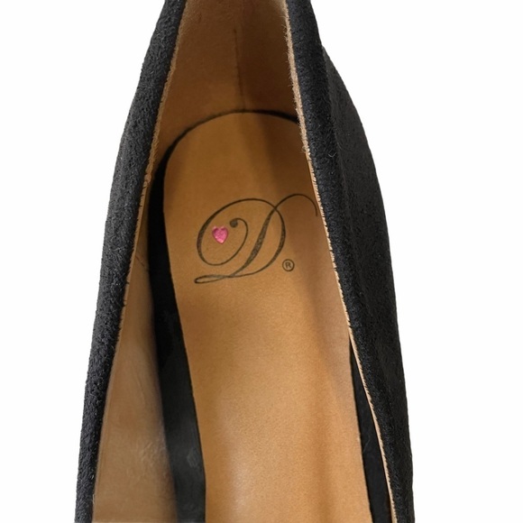 Delicious Black Platform Heels - Picture 5 of 6